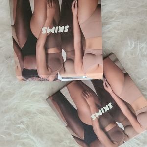 NWT SKIMS Thong Shapewear S/M - Black